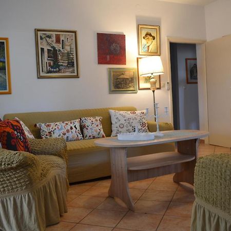 Apartments Lucija Srima Bagian luar foto