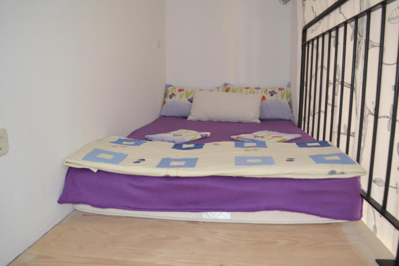 Apartments Lucija Srima Bagian luar foto