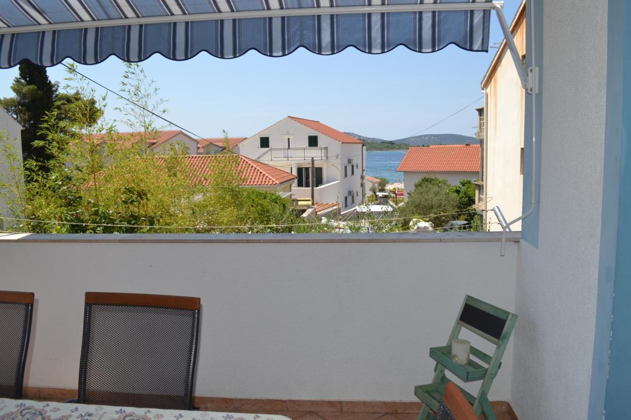 Apartments Lucija Srima Bagian luar foto